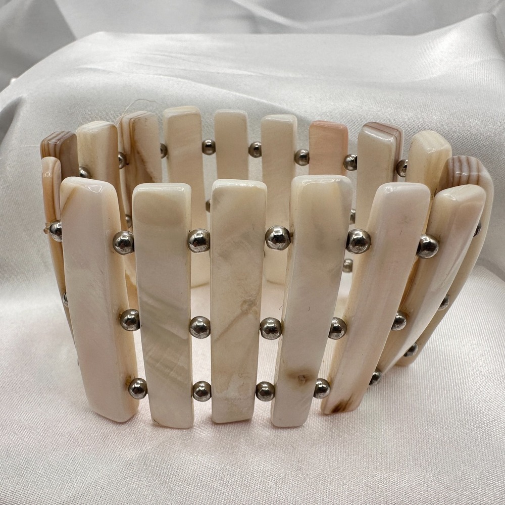 Vintage 90s Mother of Pearl Shell Stretch Bracelet Boho Wide Cuff Jewelry
